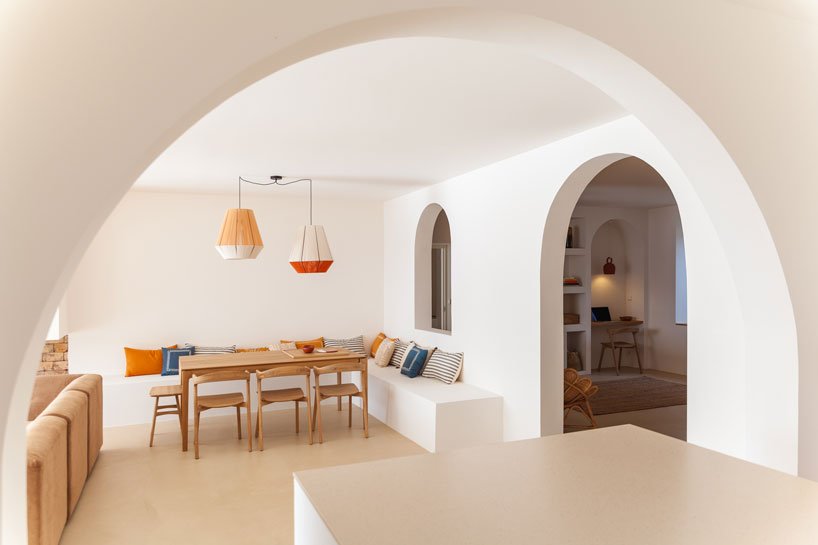 la casa santa teresa d'Amelia tavella célèbre la nature sur l'île de corisca designboom