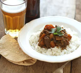 Agneau Dhansak Agneau, lentilles et ragoût de légumes Agneau Dhansak Agneau, lentilles et ragoût de légumes
