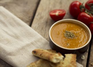 Soupe de fenouil et tomate Shorba Soupe de fenouil et tomate Fenouil et tomate Shorba