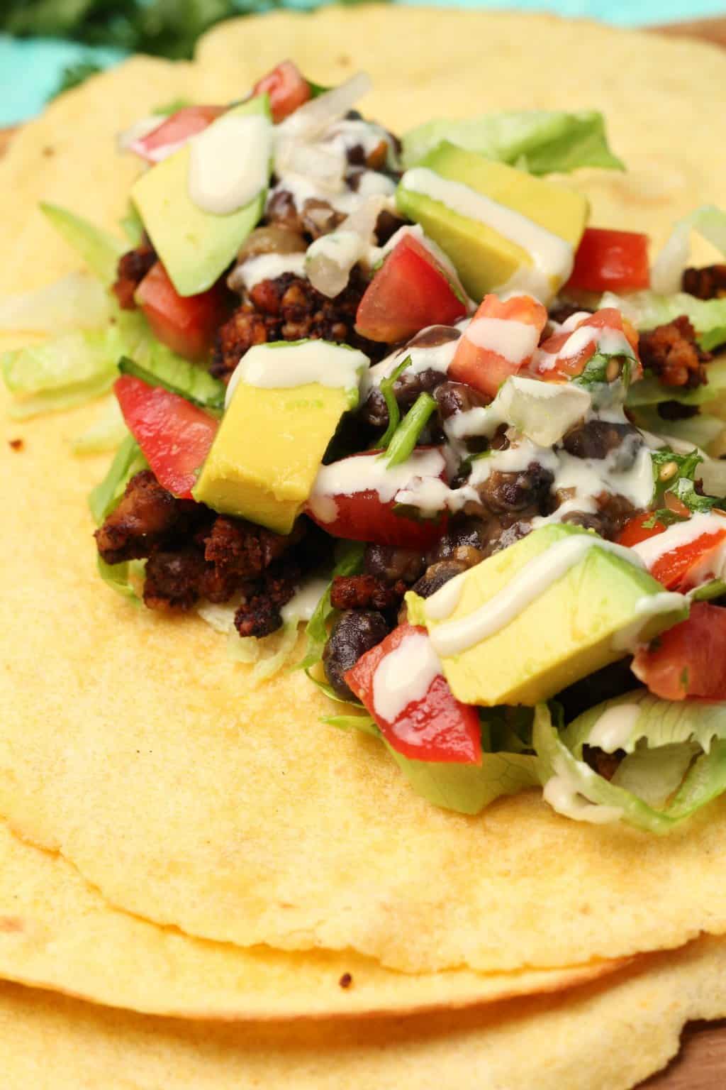 Assemblage de tacos végétaliens. 