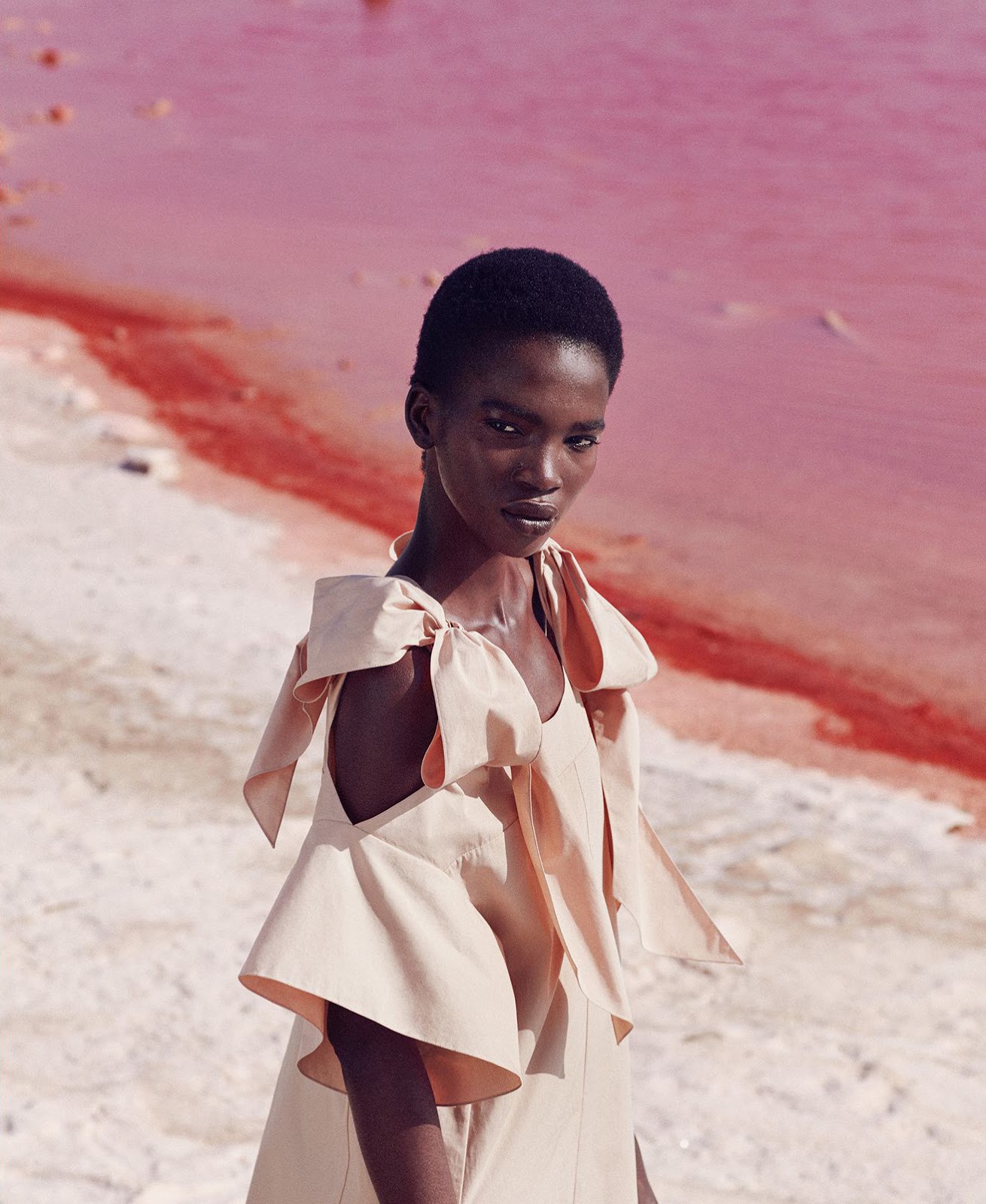 aamito-lagum-by-daniel-riera-for-harpers-bazaar-us-december-2016-5