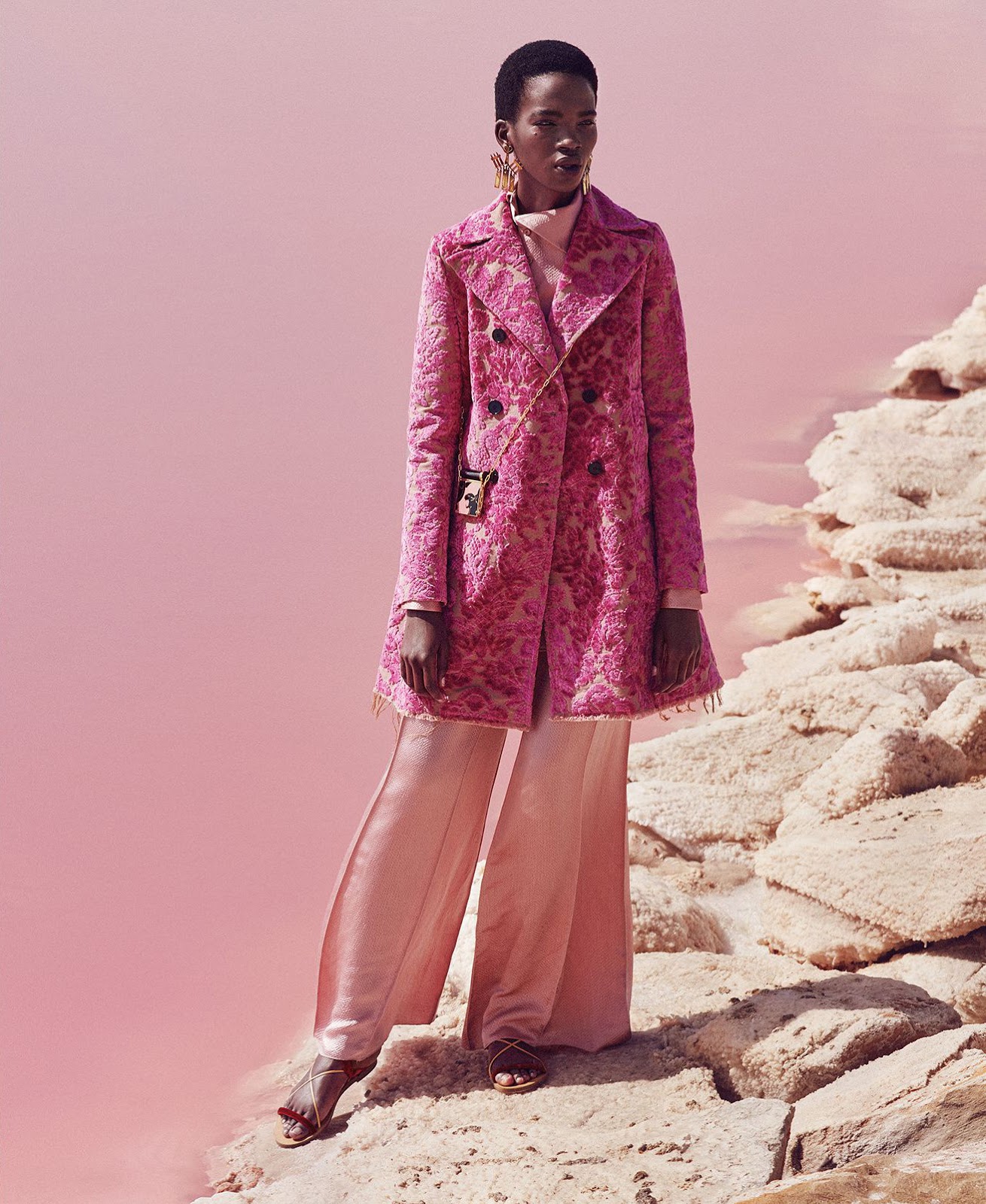 aamito-lagum-by-daniel-riera-for-harpers-bazaar-us-december-2016-8