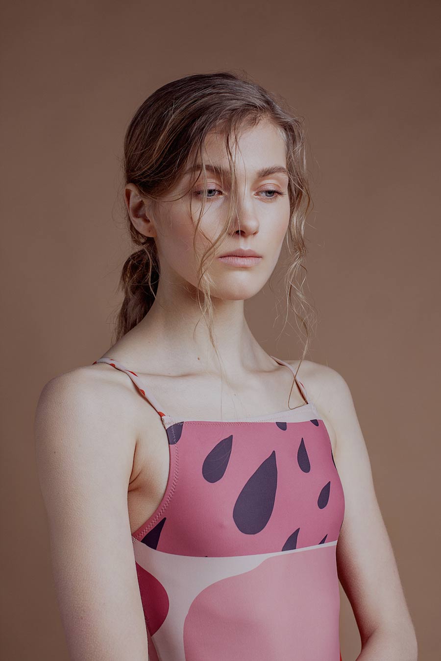 maillots de bain ludiques-par-col-ressemble-à-des-peintures-corporelles-4