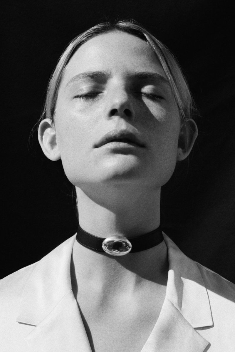 sophie-buhai-rassemble-bijoux-et-architecture-ensemble-1