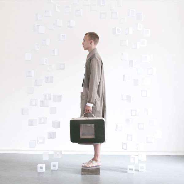 Oiseau orphelin de blocs vides SS14