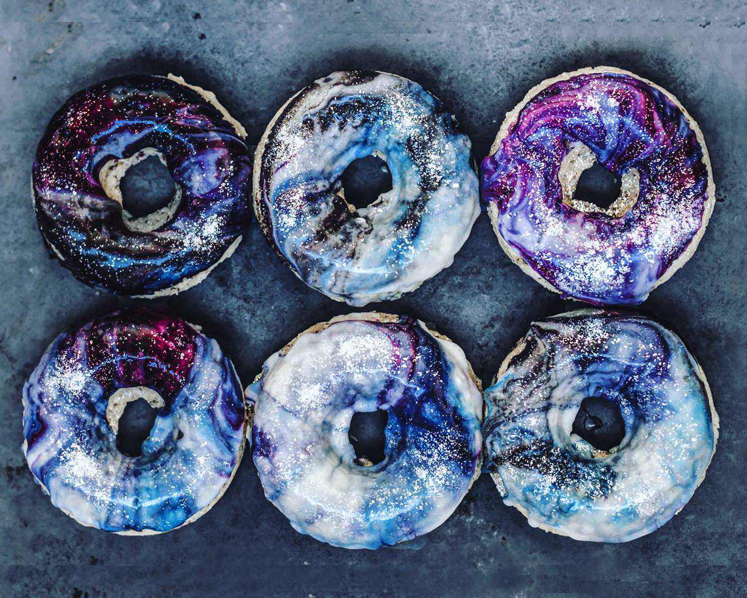 hedi-gh-galaxy-donuts 