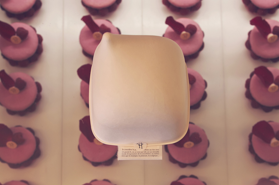 pierre-herme-pastry-packaging-5 