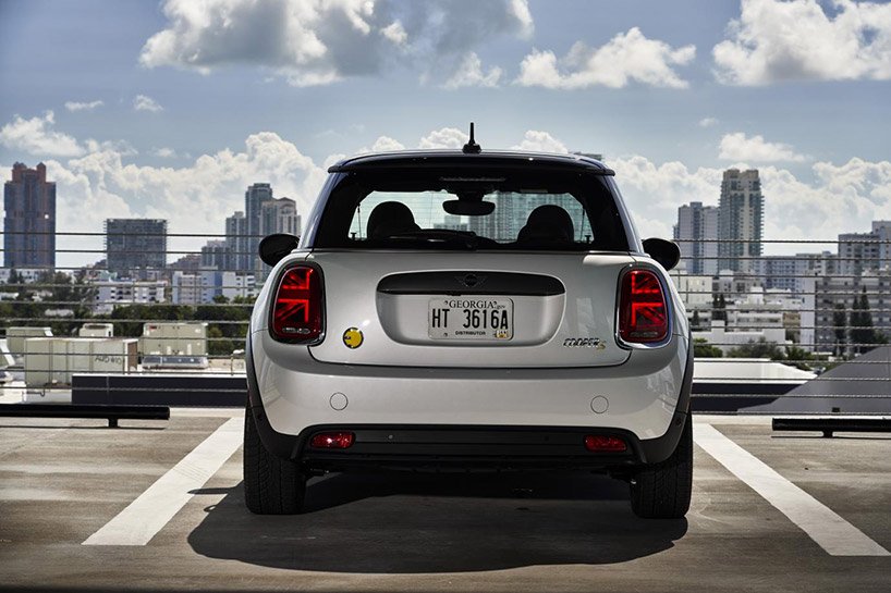 test test: la MINI cooper SE électrique donne une nouvelle énergie à miami
