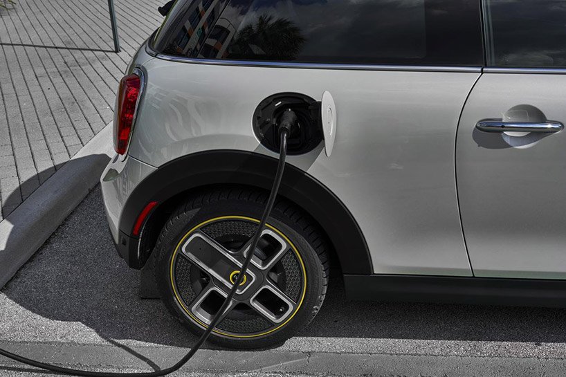 test test: la MINI cooper SE électrique donne une nouvelle énergie à miami