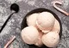 Glace végétalienne à la menthe poivrée – Loving It Vegan Glace végétalienne à la menthe poivrée dans des bols noirs.
