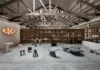 Le studio EWE ouvre sa première salle d’exposition dans une salle de danse transformée à Mexico ewe-studio-showroom-esrawe-dance-hall-mexico-city-02-04-2019-designboom