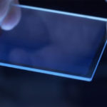 Vos photos pourraient un jour être stockées pendant 10 000 ans sur du verre Vos photos pourraient un jour être stockées pendant 10 000 ans sur du verre
