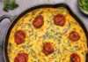 Vegan Frittata – Recette sans gluten Frittata végétalienne garnie de tomates séchées et d