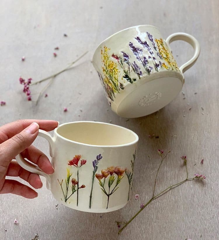 Hessa Al Ajmani Céramique pressée aux fleurs