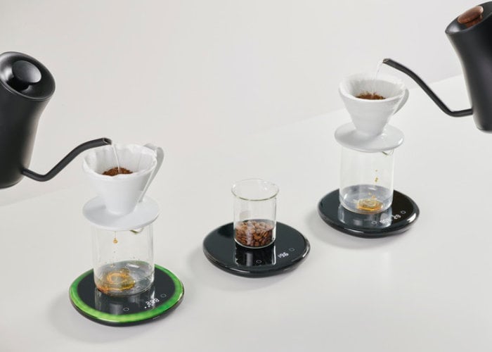Pèse-personne unique POURX OURA sur café