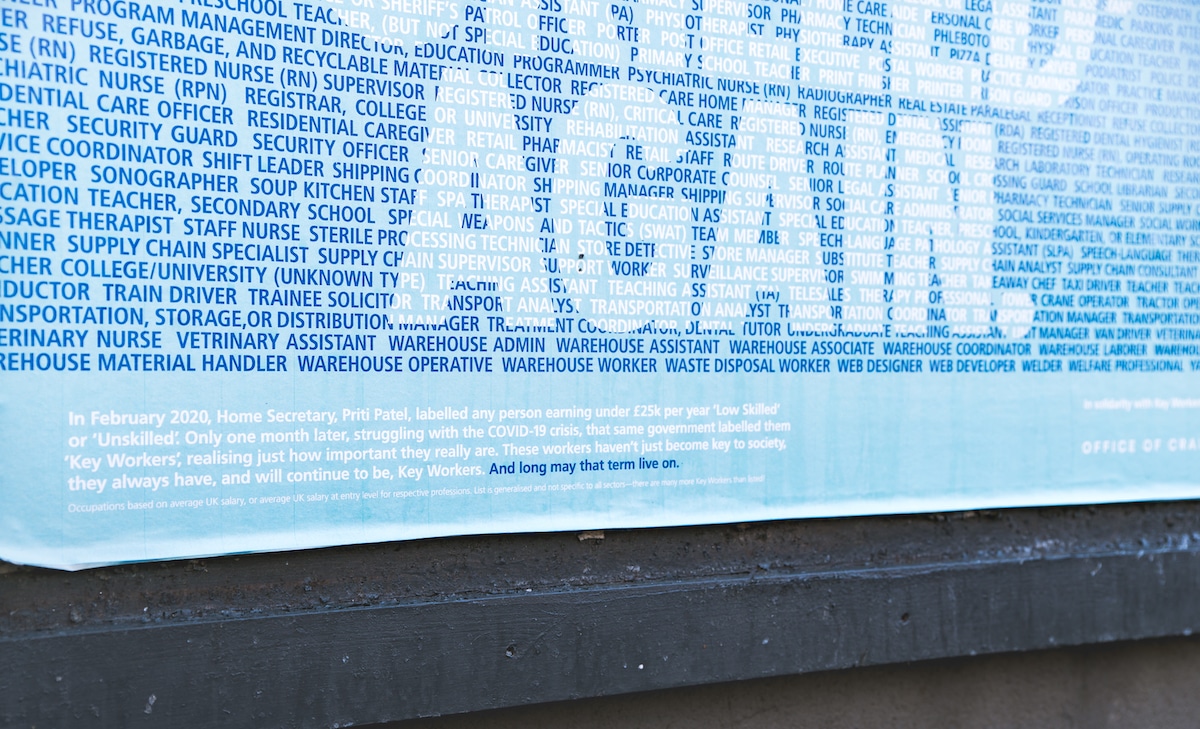 Affiches des travailleurs peu qualifiés par Craig Oldham