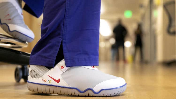 Dons de l'hôpital Nike Air Zoom Pulse