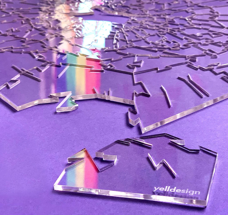 Puzzle transparent inspiré du verre brisé