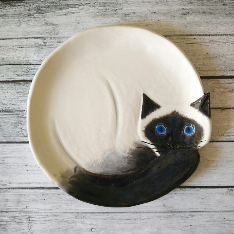 Assiettes en céramique Cat par Taniko Ga
