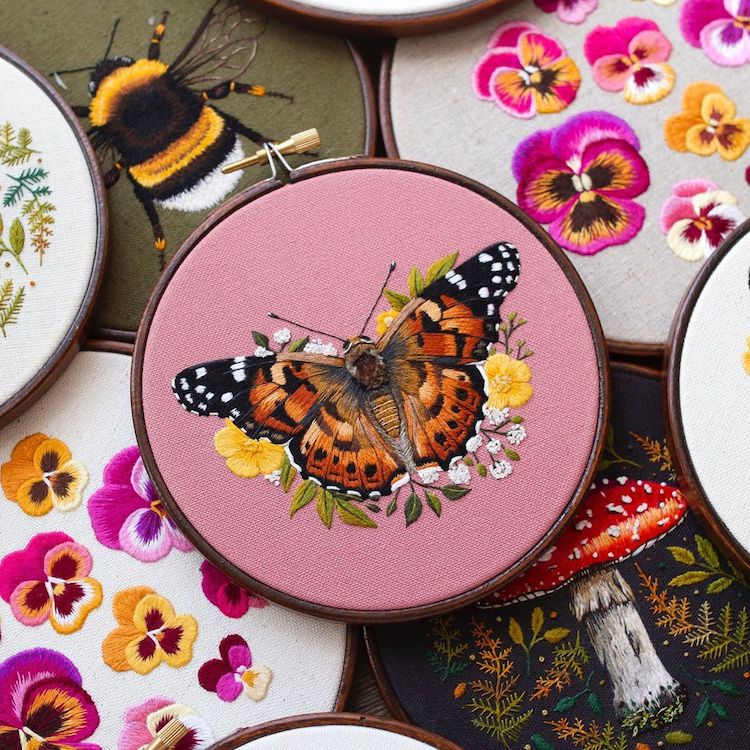 Broderie à l'aiguille par Emillie Ferris
