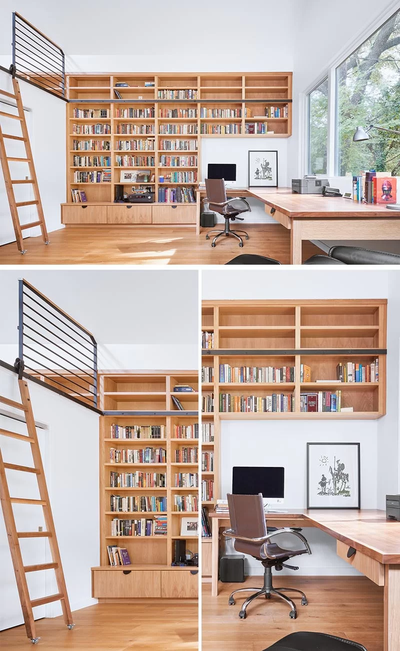 Un bureau à domicile moderne avec un grand bureau en bois, des étagères et un loft conçu comme une suite d'invités.