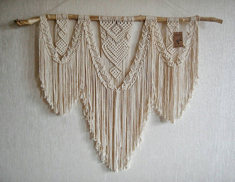 Tenture murale en macramé