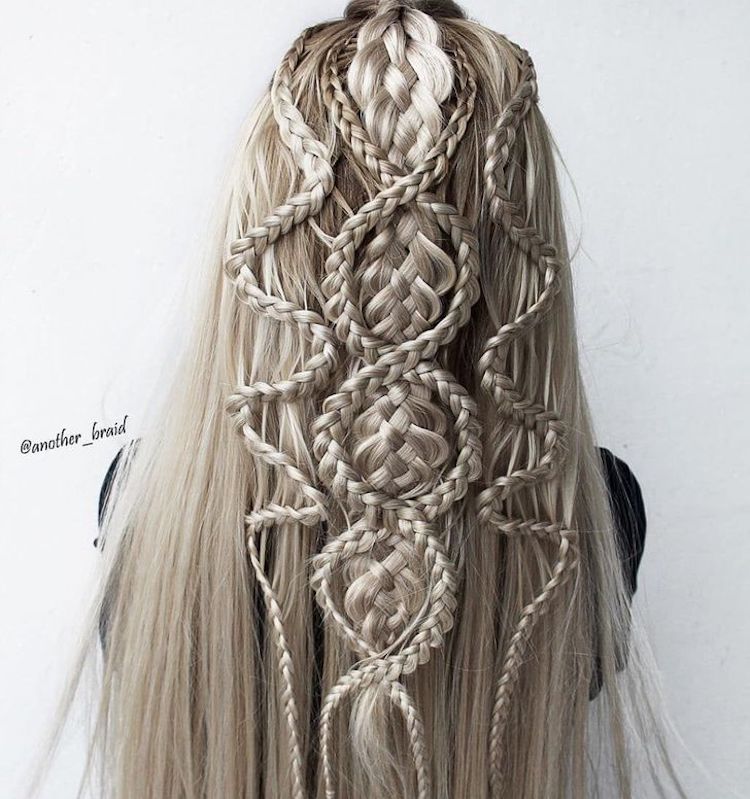 Tressage de cheveux par Trendafilka Kirova 