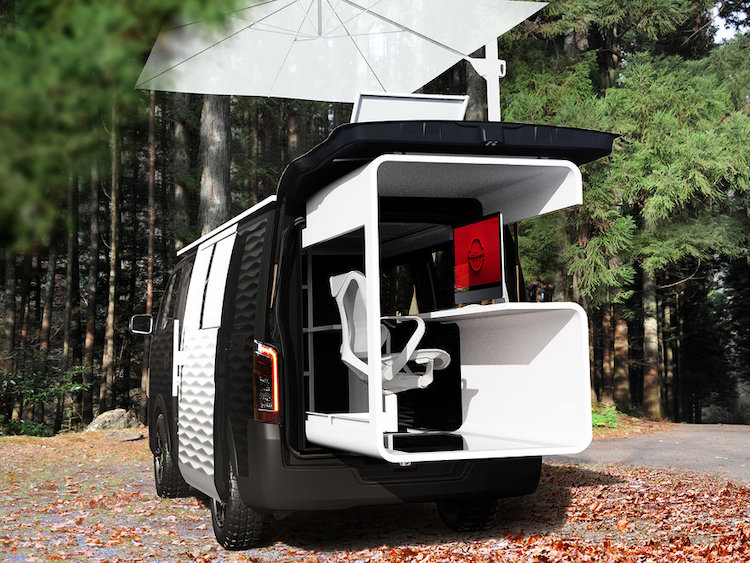 La caravane de bureau mobile de Nissan vous permet de travailler de n'importe où