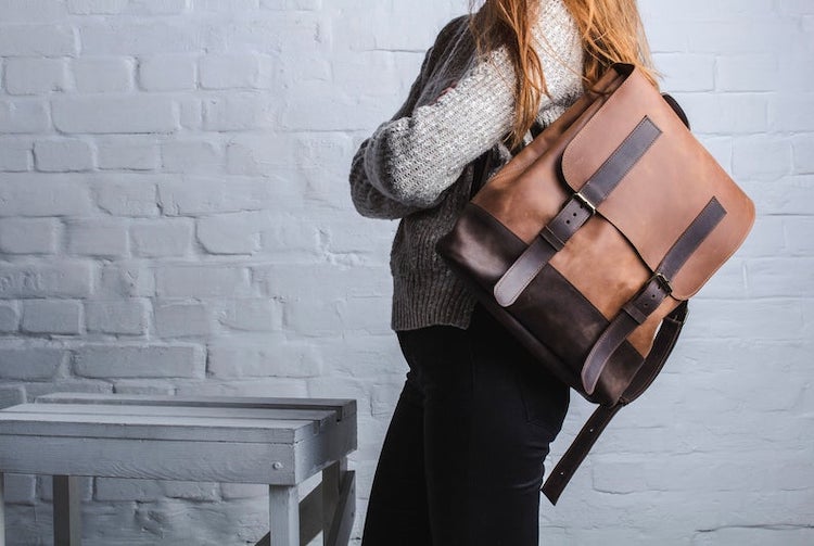 Sac à dos pour ordinateur portable en cuir bicolore