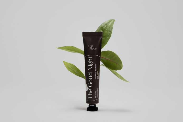 Belle image de marque pour la crème CBD biologique 'This Place'