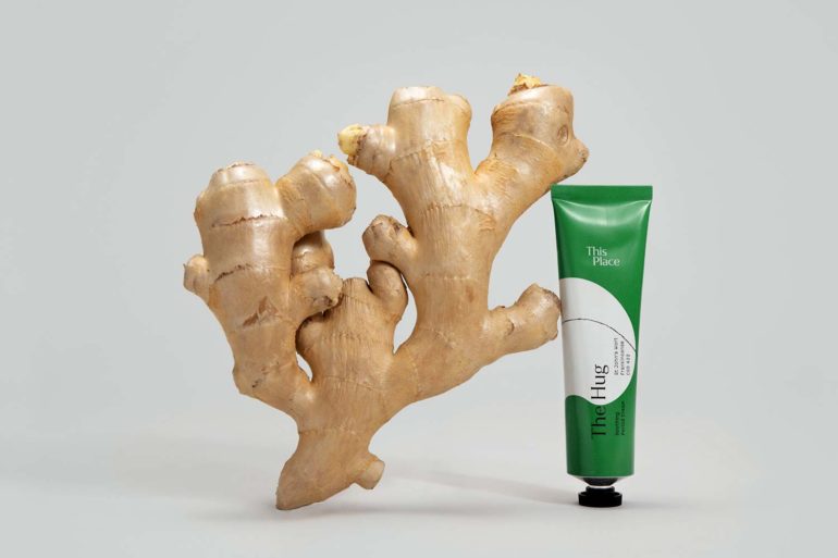 Belle image de marque pour la crème CBD biologique 'This Place'