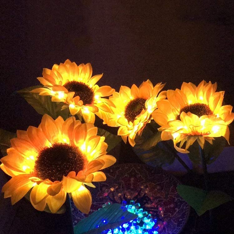 Lumières de tournesol à énergie solaire