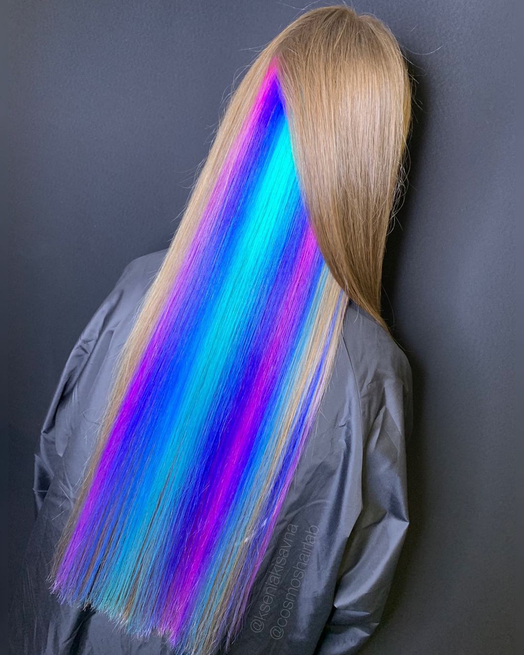 Style de cheveux multicolores