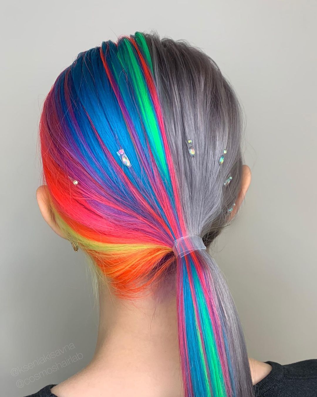 Style de cheveux multicolores