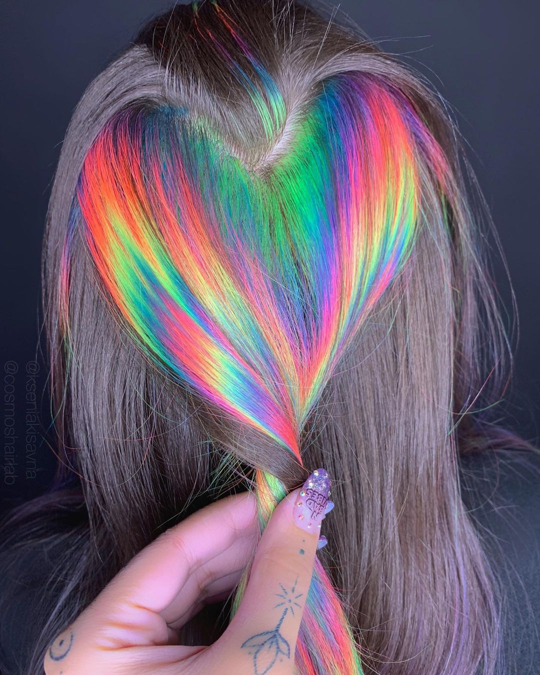 Cheveux arc-en-ciel