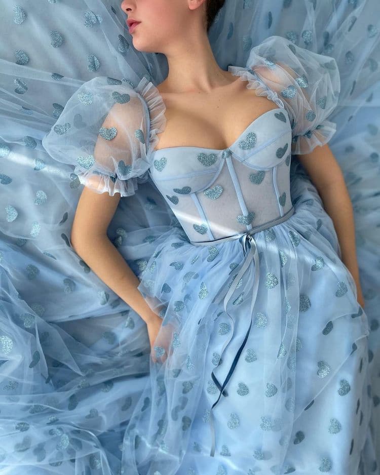 Robes féminines de Teuta Matoshi