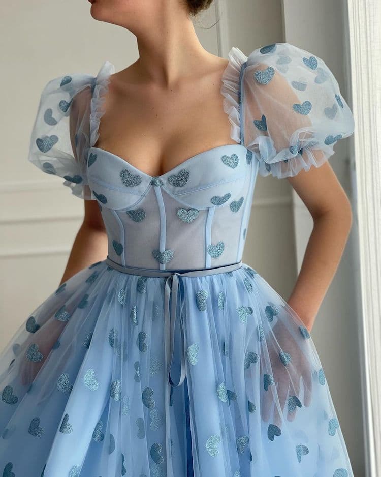 Robes féminines de Teuta Matoshi