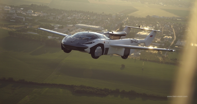 Voiture volante AirCar par Klein Vision