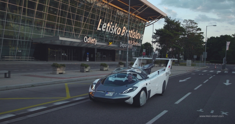Vraie voiture volante