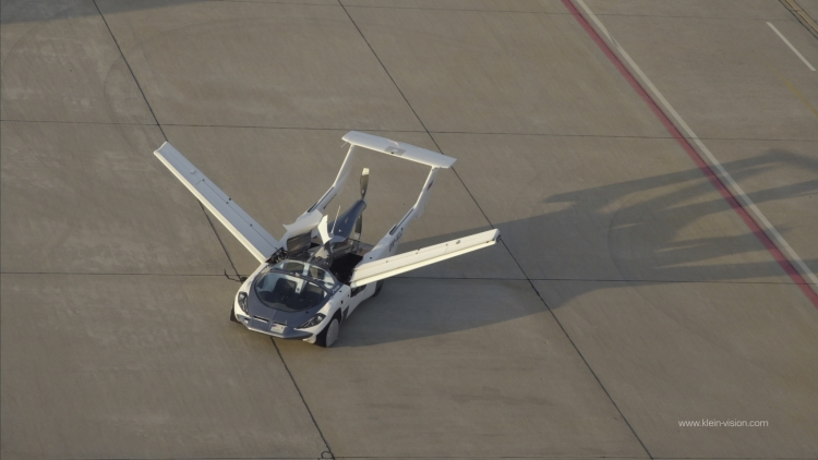 Voiture volante AirCar par Klein Vision