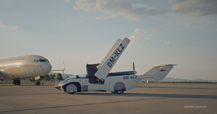 Voiture volante AirCar par Klein Vision