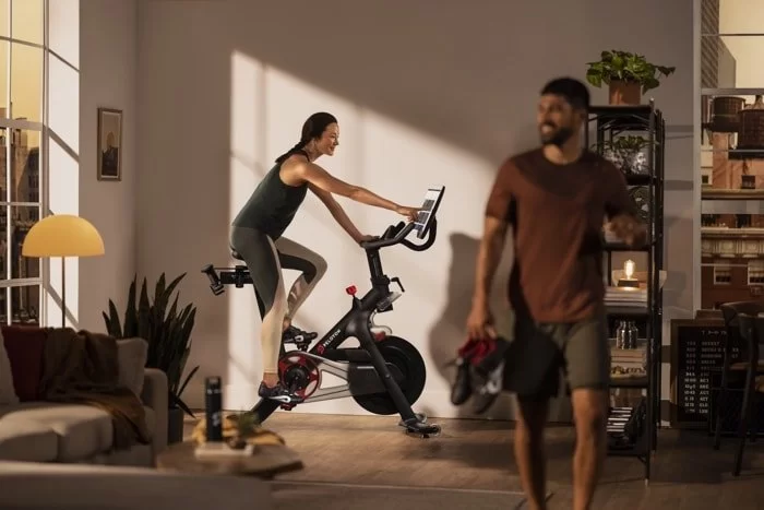 Peloton baisse le prix de son vélo Peloton à 1 495 $