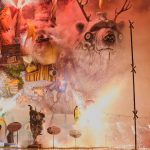 Un ours polaire en fusion et des sculptures d’animaux sauvages surréalistes brûlent lors du spectacle annuel des Falles