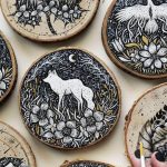 Vignettes enchanteresses illustrées par Melpomeni Chatzipanagiotou Nestle Inside Small Wood Cuts